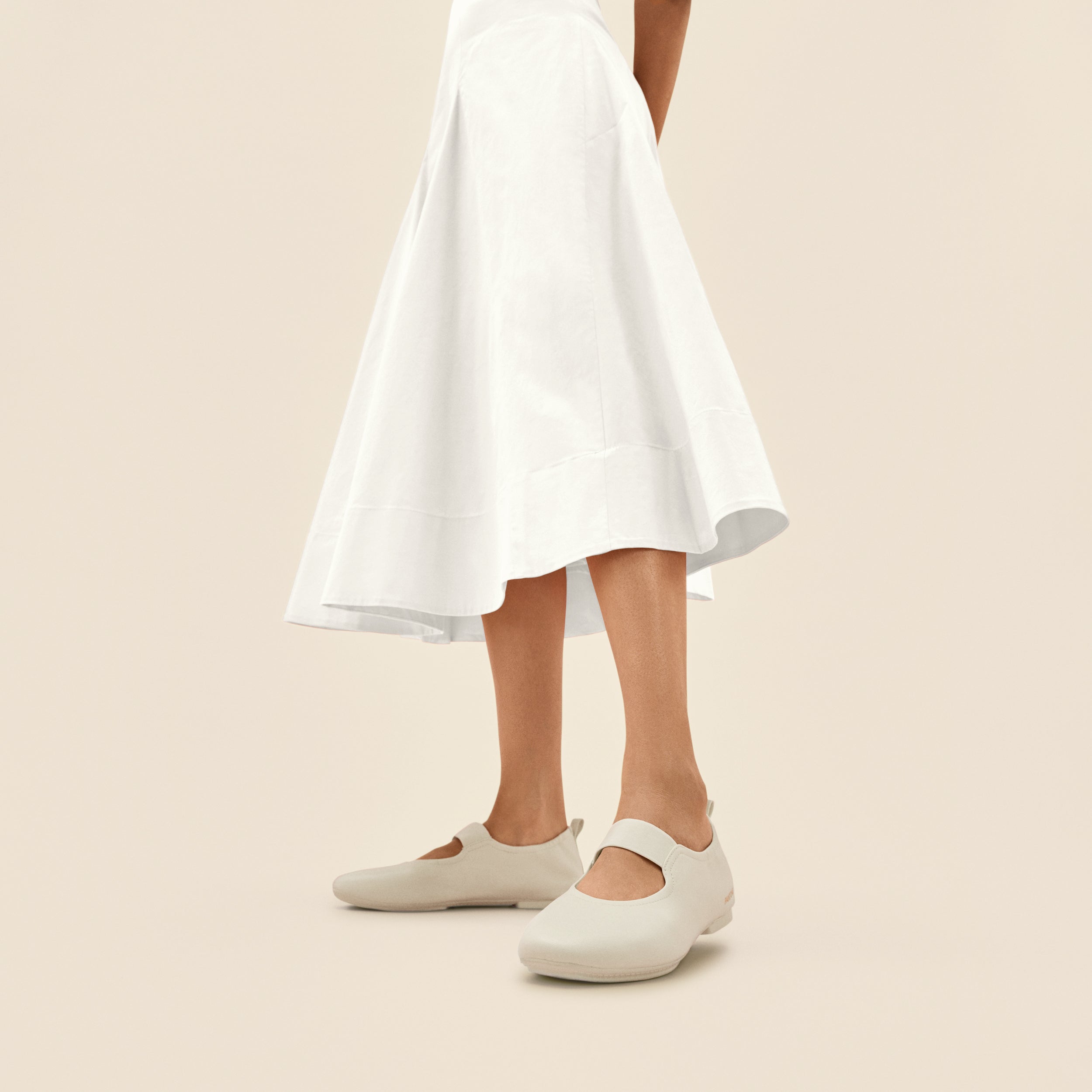 Delicato Poise Leather Maryjanes