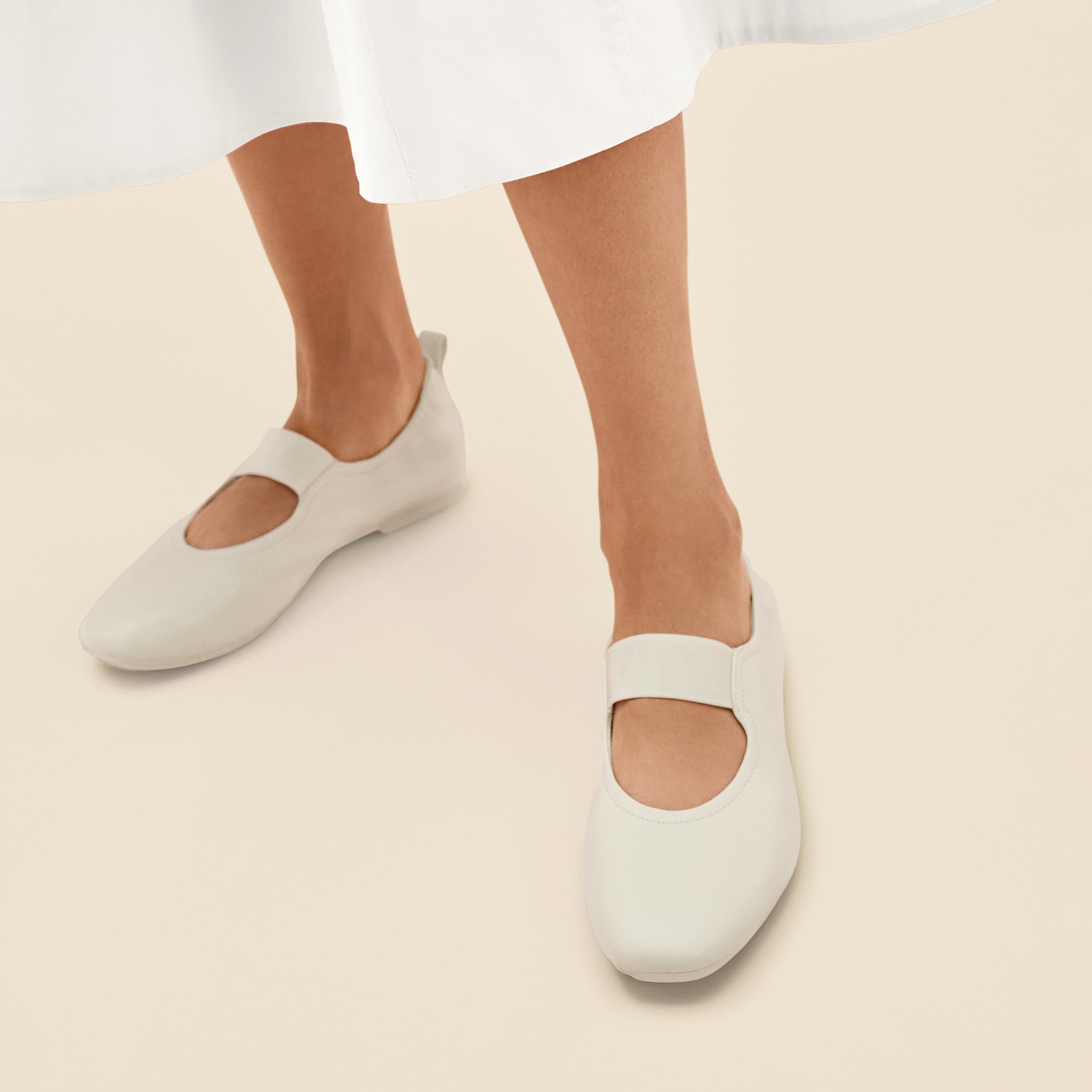 Delicato Poise Leather Maryjanes