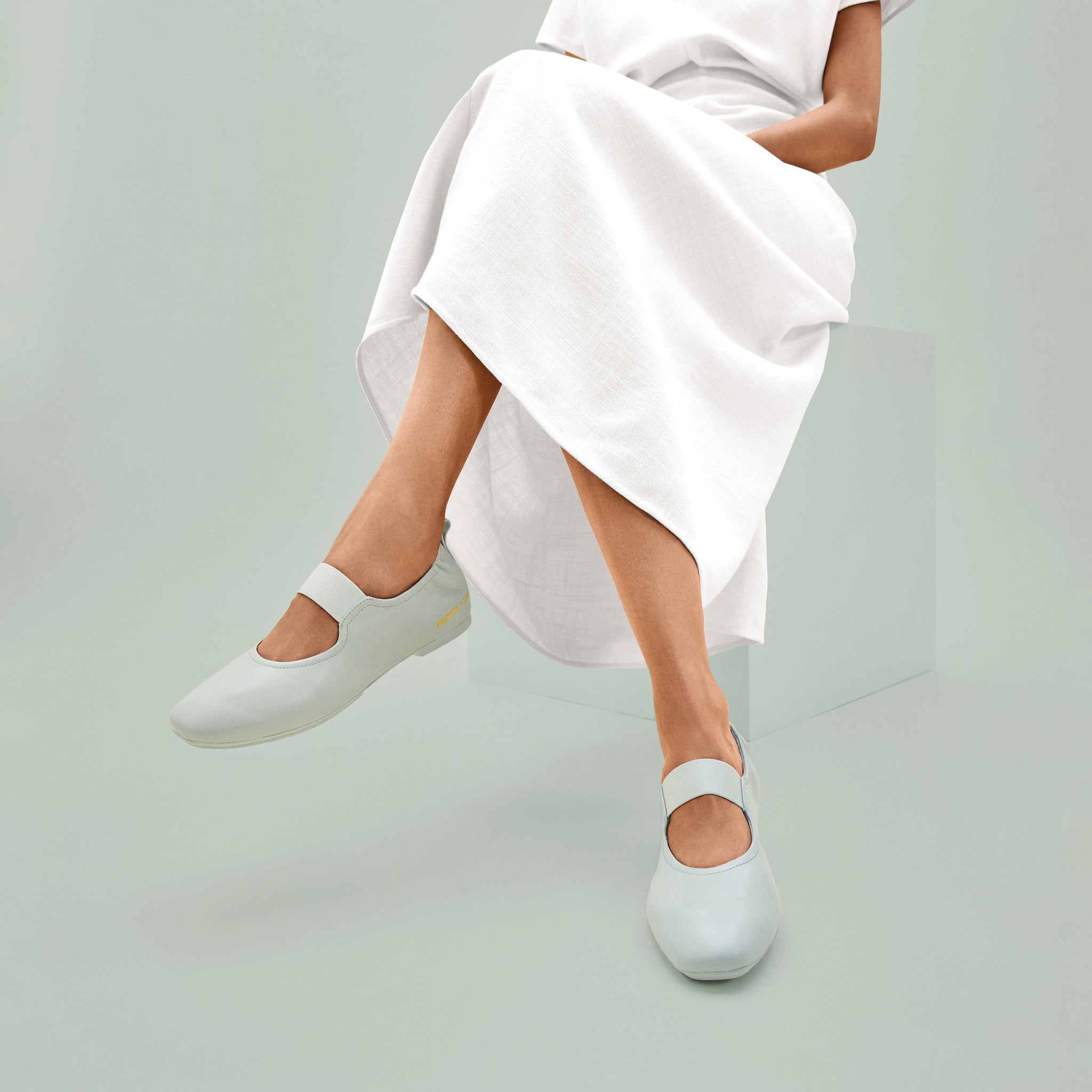 Delicato Poise Leather Maryjanes